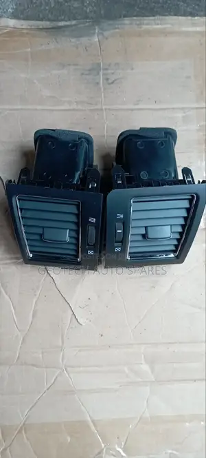 Land Cruiser 200 Series Vents