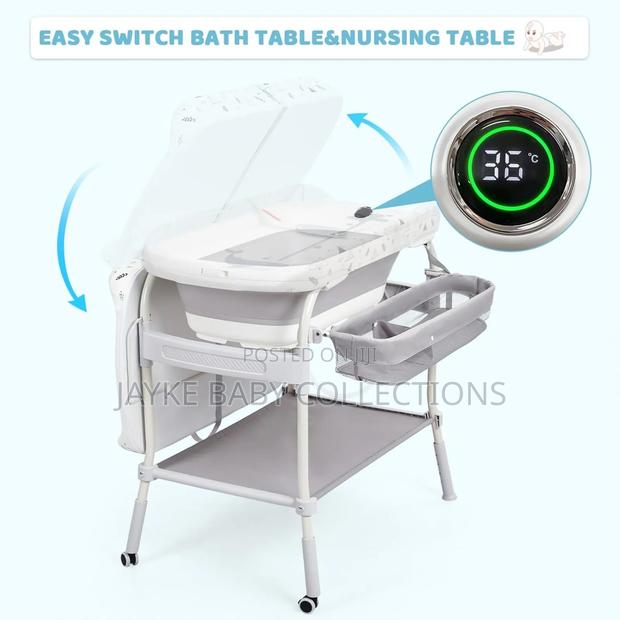 2-in-1 Baby Bathtub Changing Table With Thermometer - thumbnail 6