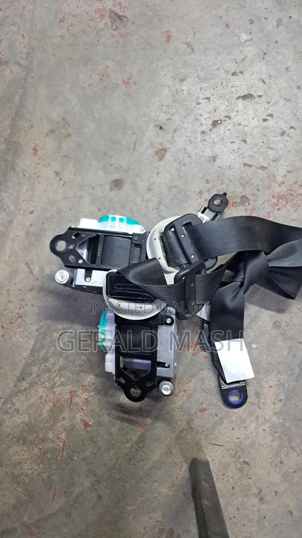 Prado 150 Sealt Belts