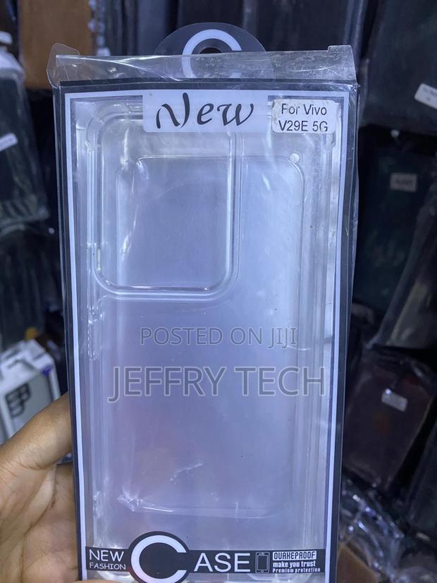 Glaxx for Vivo V29e Clear Shockproof Case Ant Yellow - main view