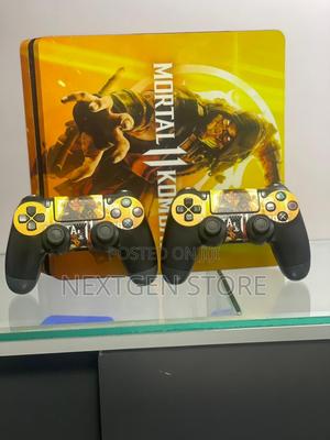 Ps4 Slim 500gb With 2 Gaming Pads - main view