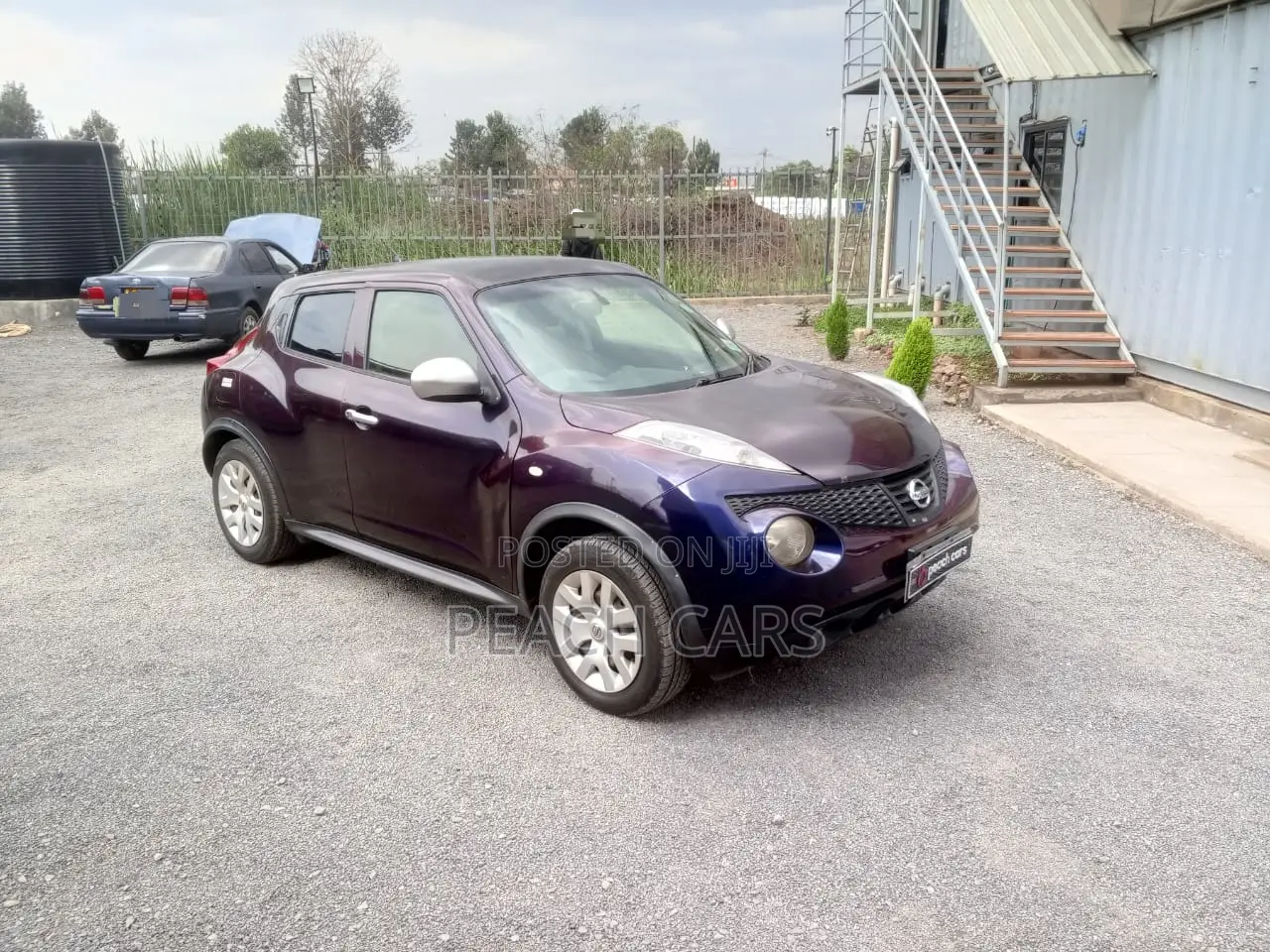 Nissan Juke SL 4dr Hatchback (1.6L 4cyl Turbo CVT) 2014 Purple