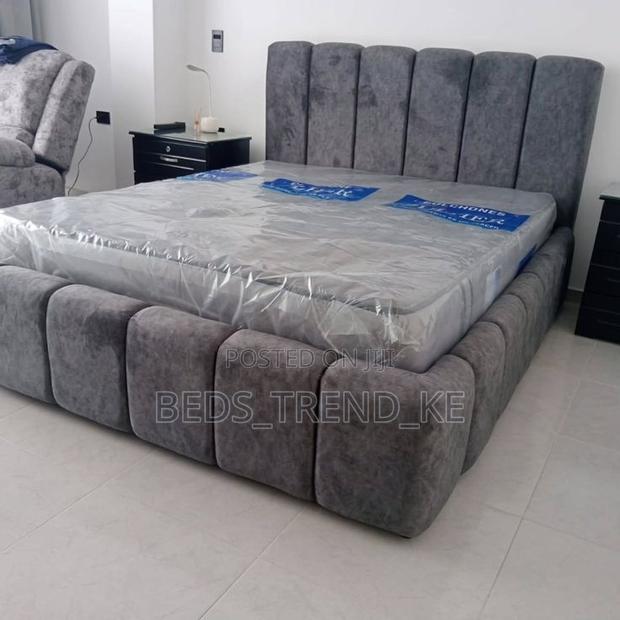 Welcoming 5 by 6 Ft Bed