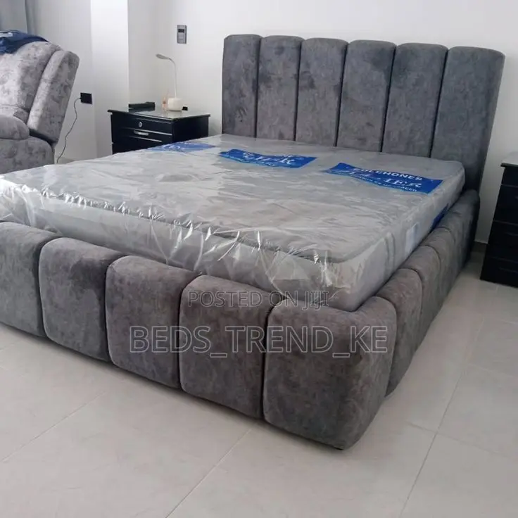 Welcoming 5 by 6 Ft Bed