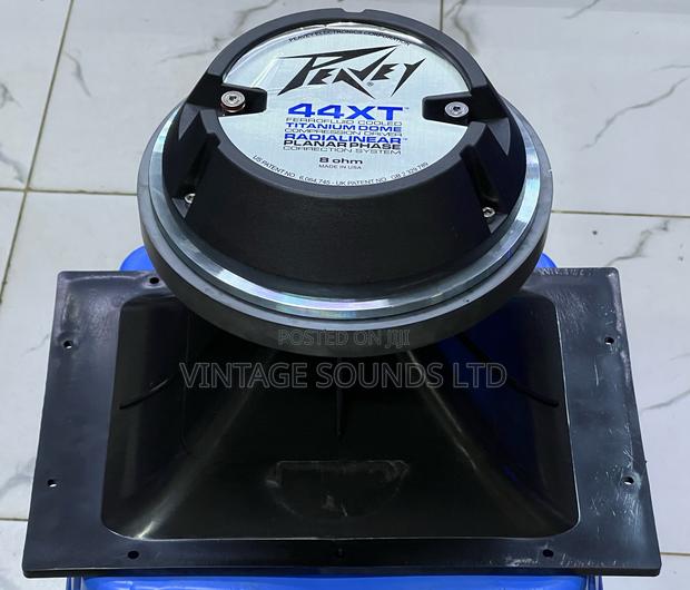 Peavey 44xt Compression Tweeter Driver + 9inch Horn - main view