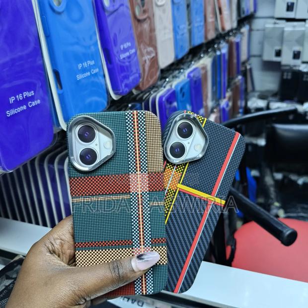 Tribal Carbon Fiber Back Cover For iPhone 16 - thumbnail 2