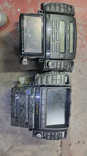 Toyota Crown 2005 Ac With Radio Unit