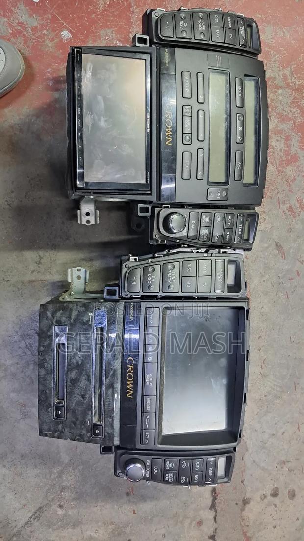 Toyota Crown 2005 Ac With Radio Unit