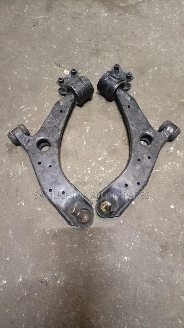 Control Arm Mazda Premacy