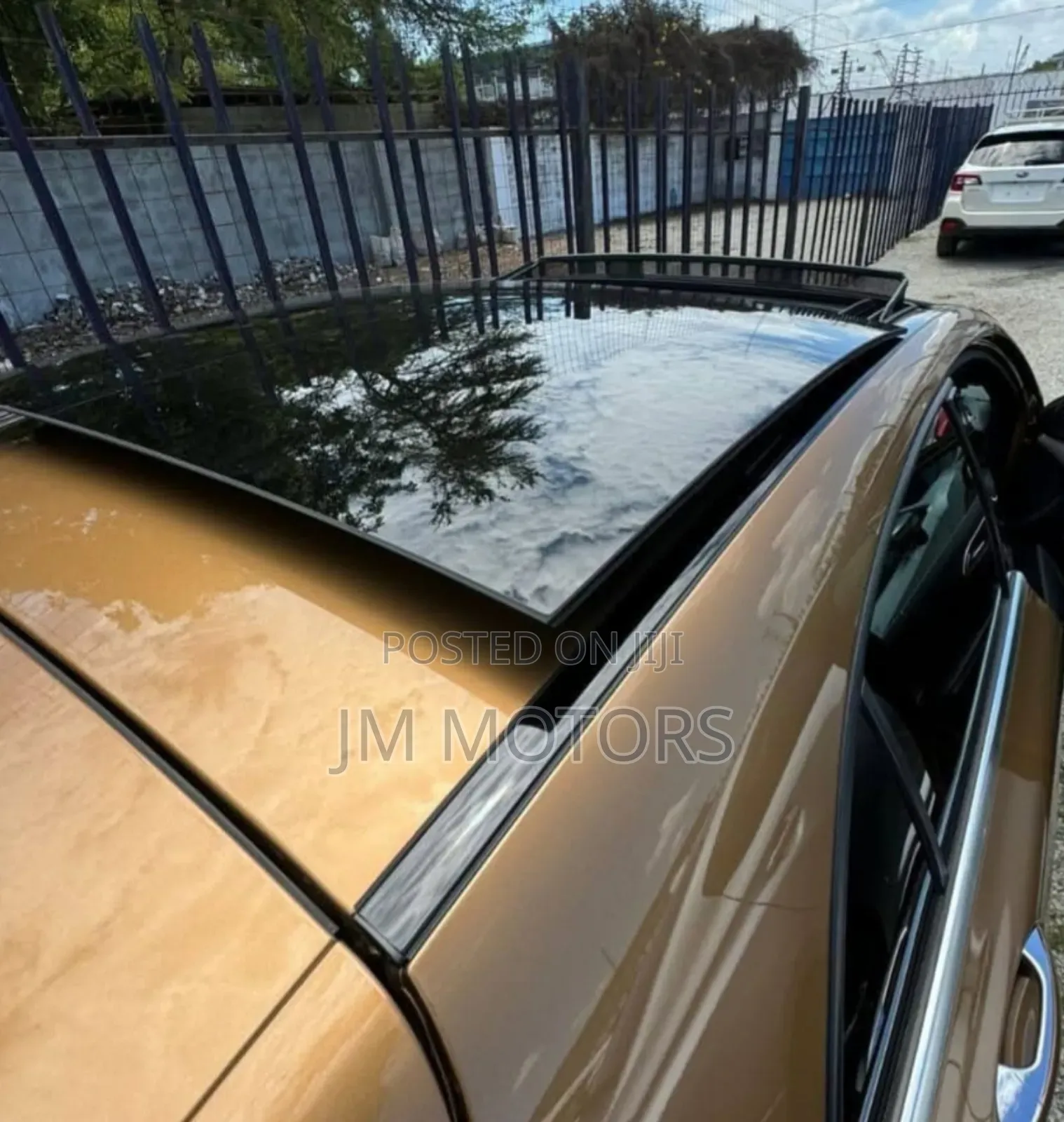 Mercedes-Benz B-Class 2017 Gold