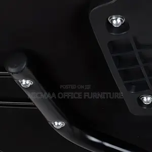 Office Seat: Captain Strong Medium Back Mesh Seat