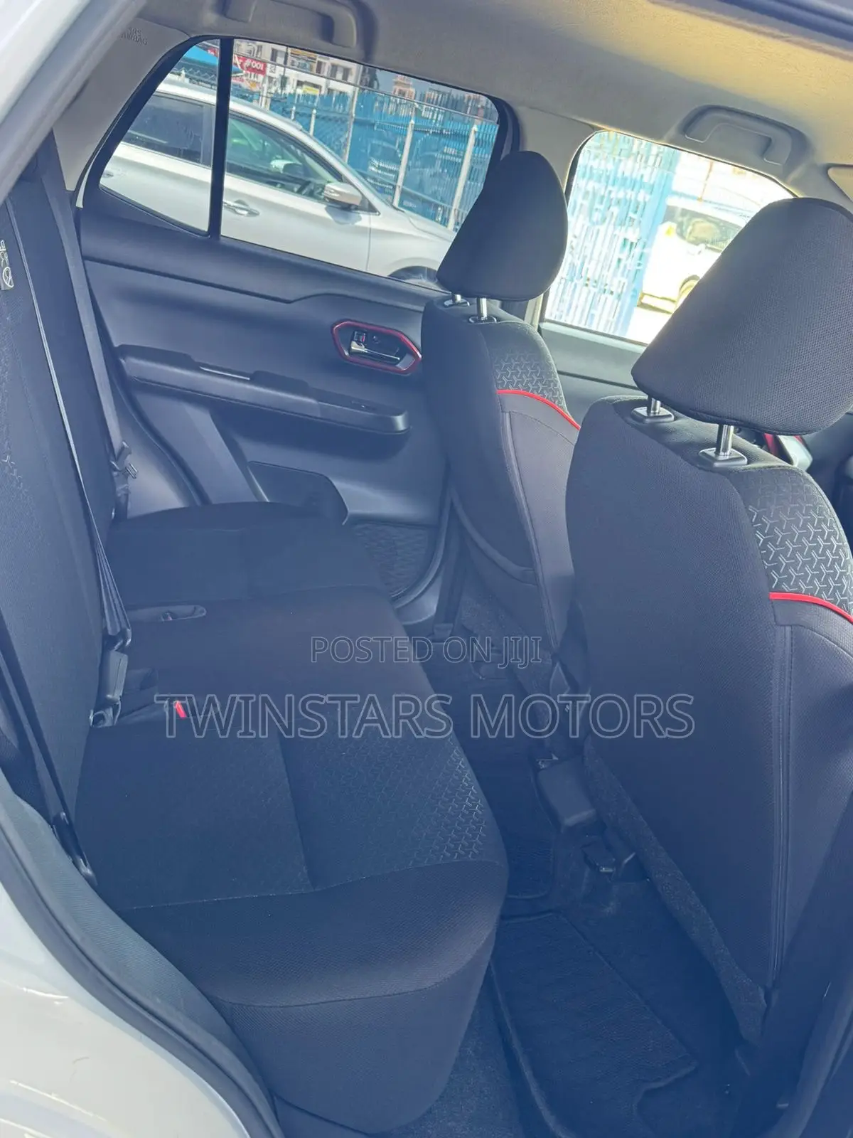 Toyota Raize 1.0 FWD 2019 White