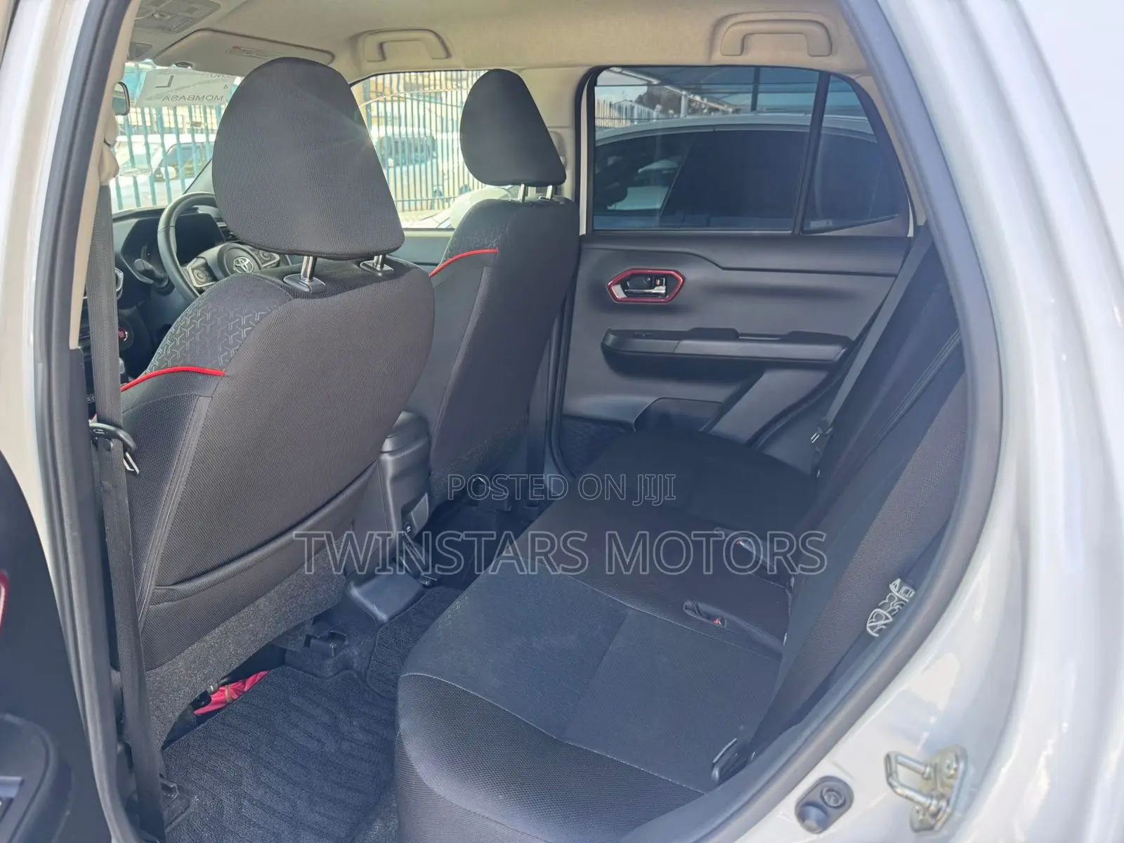 Toyota Raize 1.0 FWD 2019 White