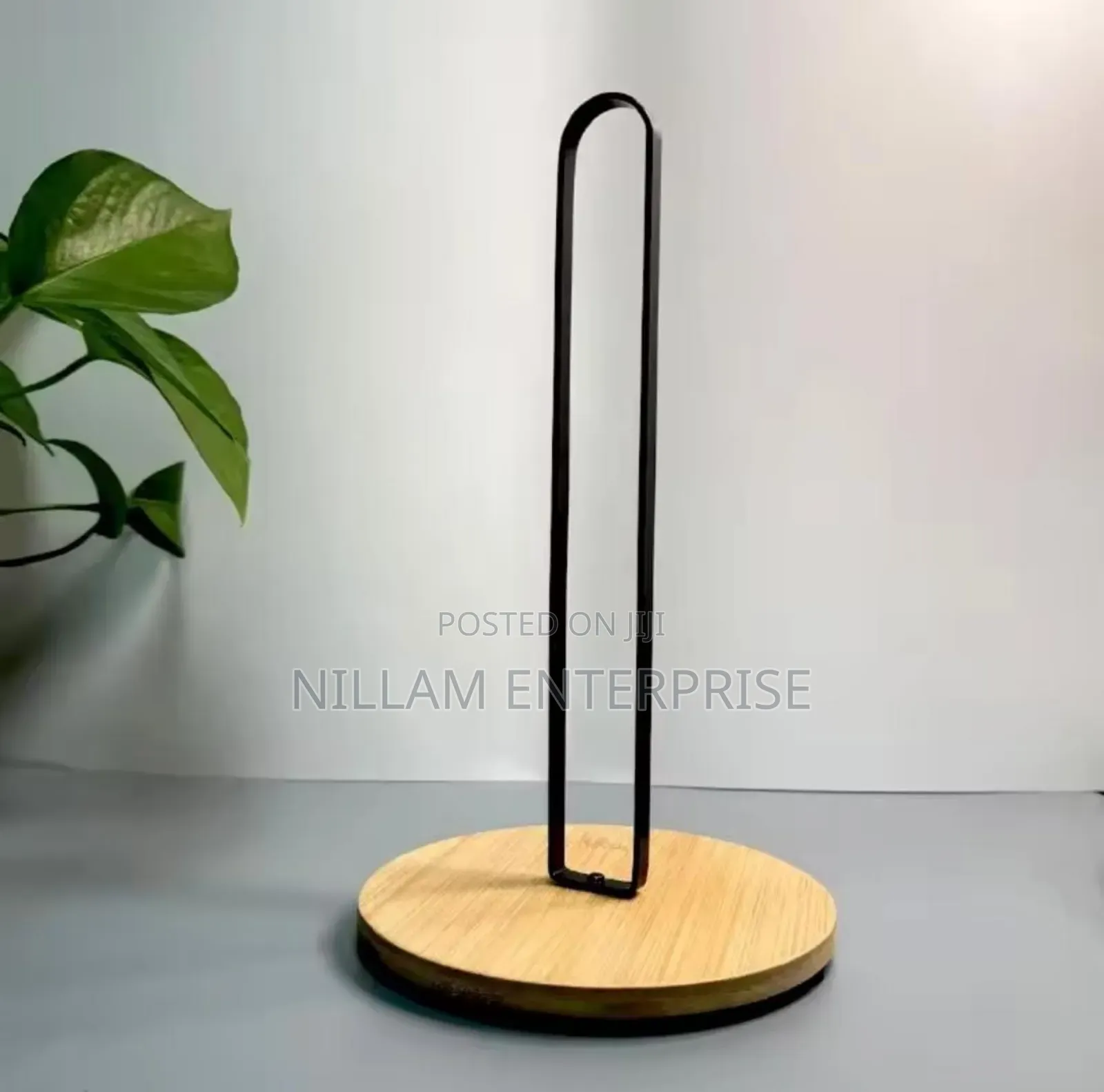 High Quality Metallic Paper Towel Holder With Bamboo Base.