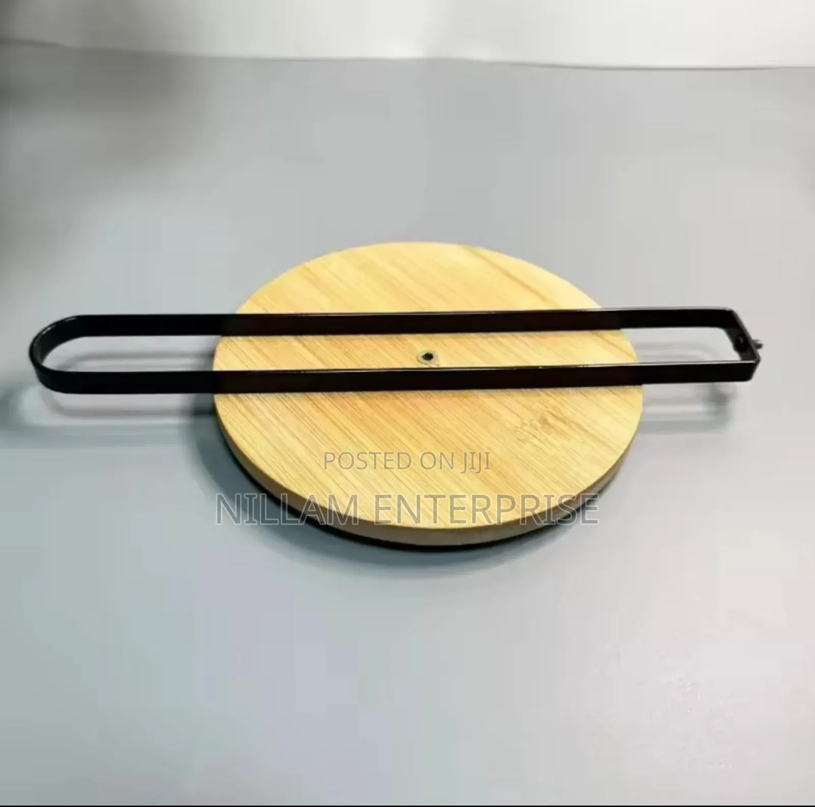 High Quality Metallic Paper Towel Holder With Bamboo Base.