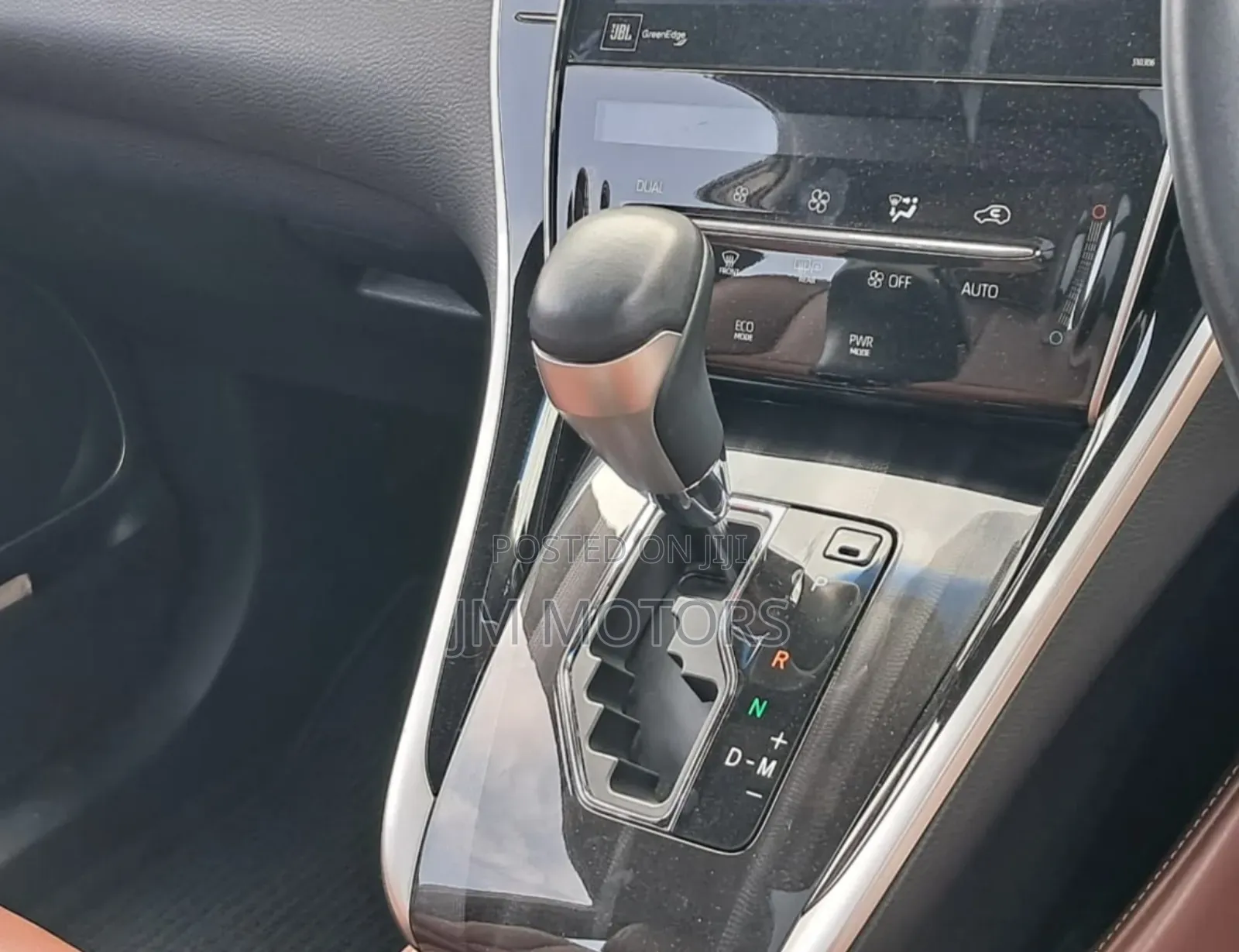 Toyota Harrier 2019 Off white