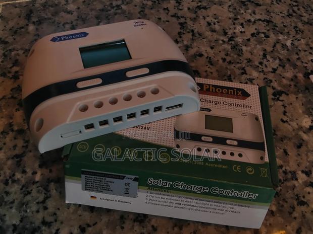 Phoenix Solar Charge Controller - thumbnail 3