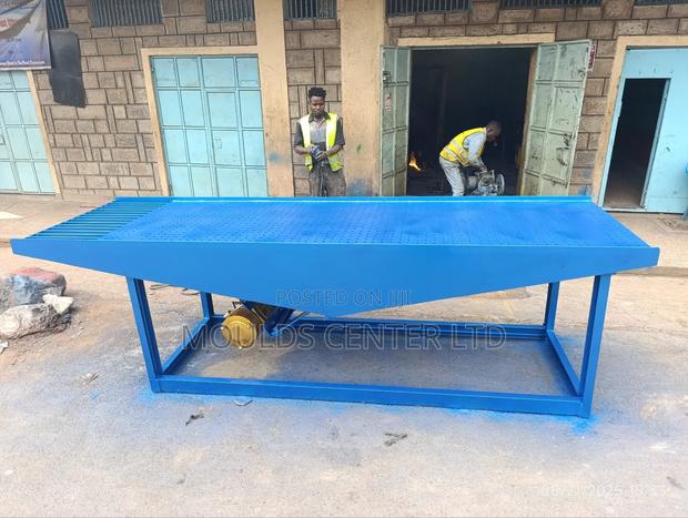 Paver Block Vibrating Table - thumbnail 3