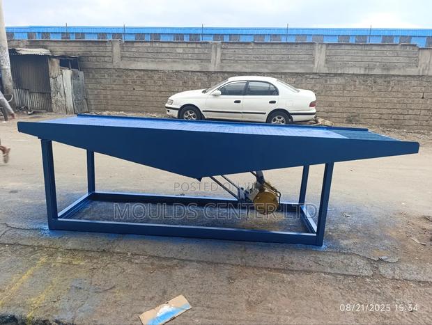 Paver Block Vibrating Table - main view