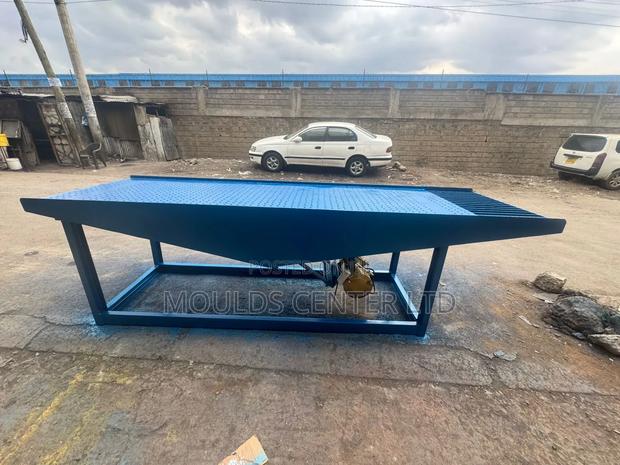 Paver Block Vibrating Table - thumbnail 2