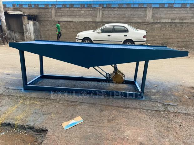 Paver Block Vibrating Table - thumbnail 4