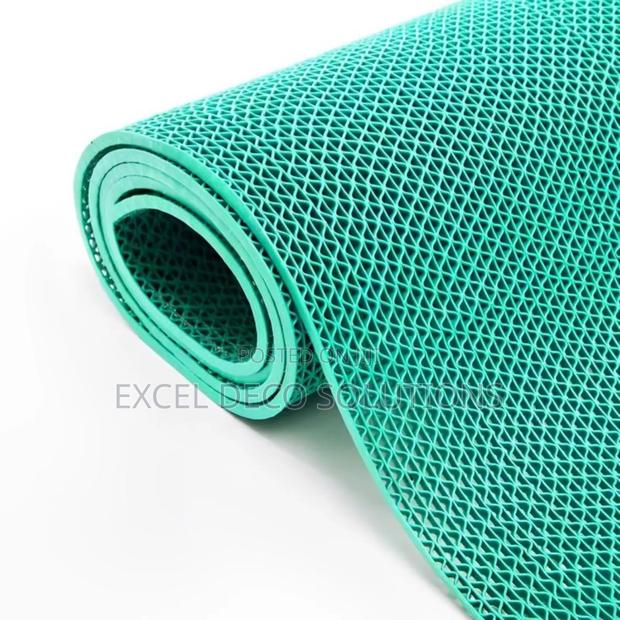 Anti-Slip Decorative Mat – Adds Safety Style to Any Space