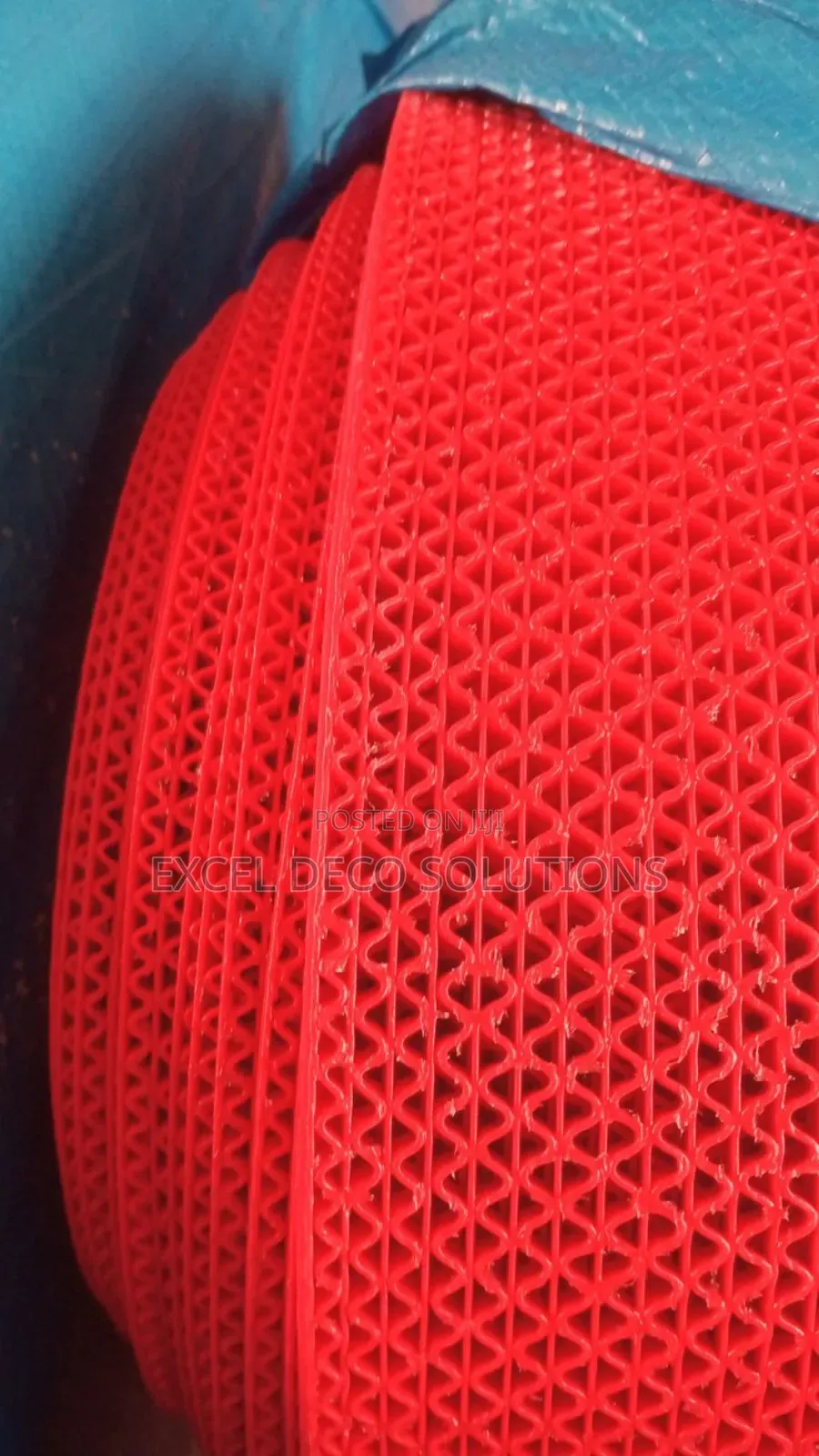  Anti-Slip Mat for Industrial Use – Strong, Heavy-Duty Safe