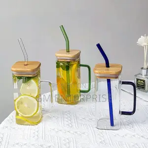 *400ml High Quality Borosilicate Squared Glass With Lid Straw
