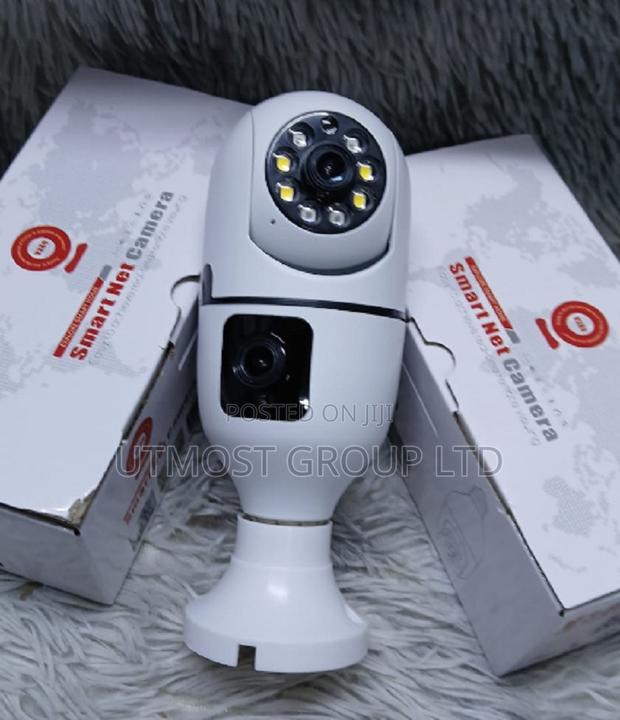 Dual Lens Wifi Outdoor/Indoor Camera Bulb - main view