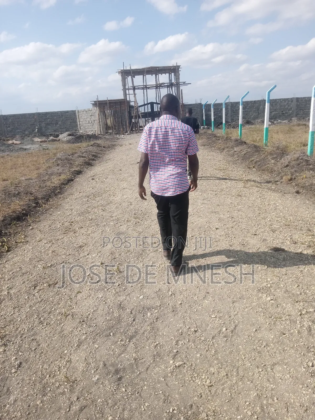 Isinya Plots