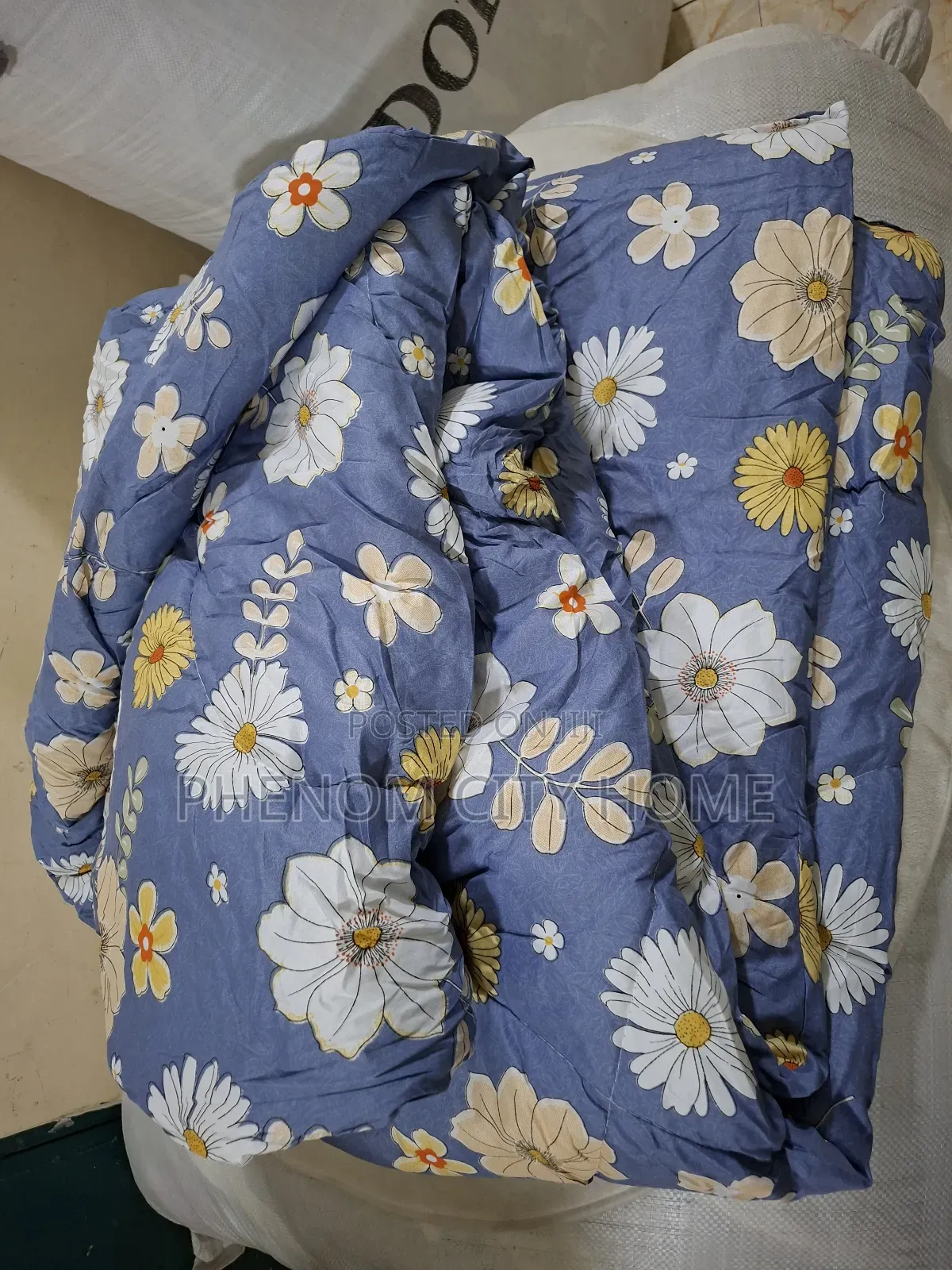 Unbinded Duvet Set