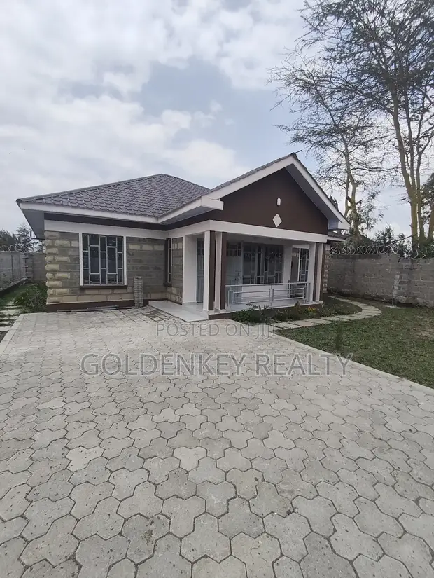 3bdrm Bungalow in Kitengela for sale