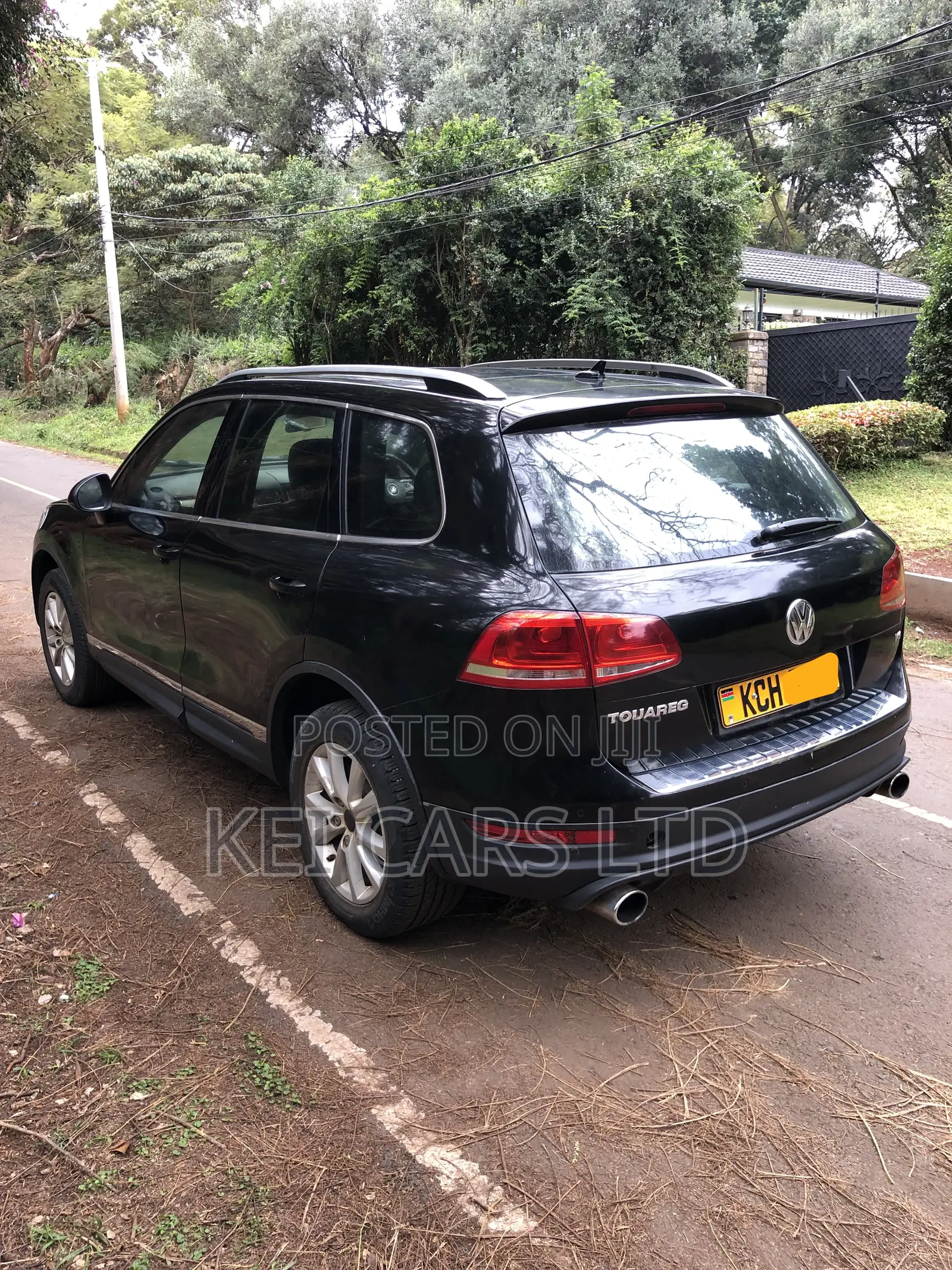 Volkswagen Touareg 2012 Black
