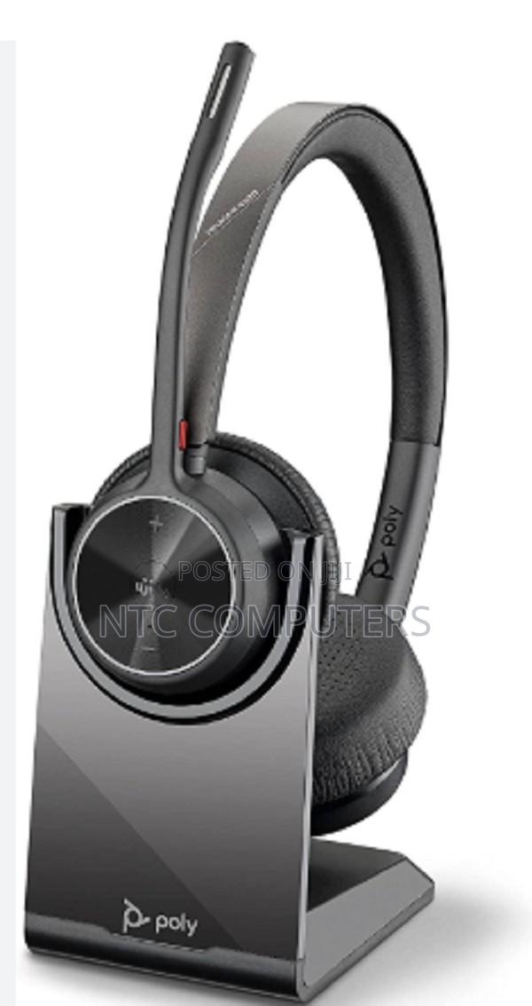 Plantronics Voyager 4320uc With Stand
