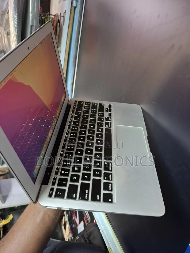 Laptop Apple MacBook Air 2015 4GB Intel Core i5 HDD+SSD 256GB - thumbnail 2