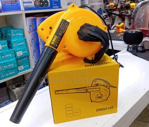 Affordable Dewalt Electric Dust Blower - thumbnail 2
