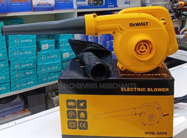 Dewalt Electric Dust Blower - main view