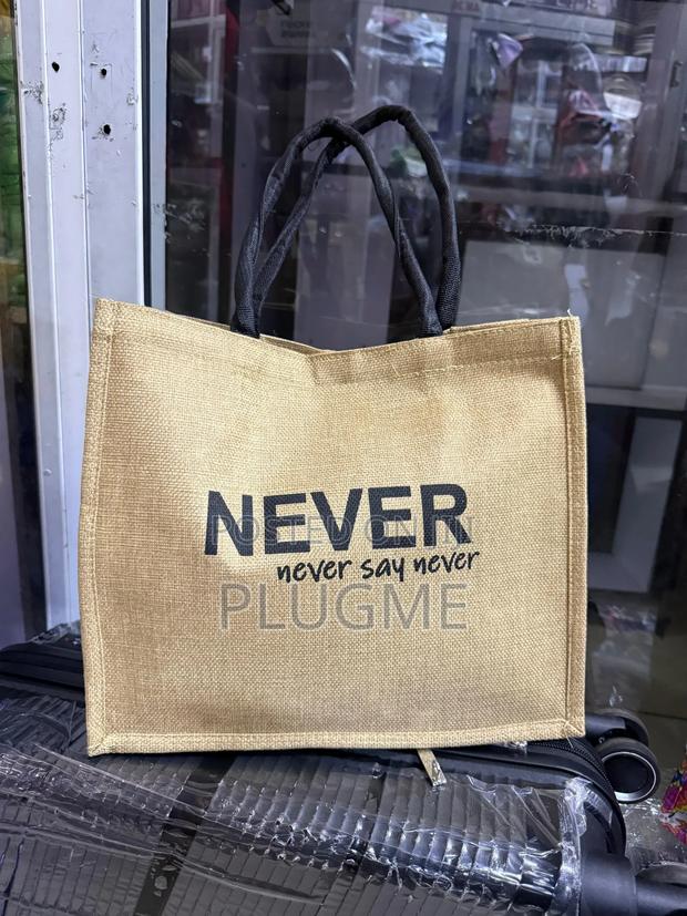 Eco-Friendly Jute Bag With Sturdy Handles - thumbnail 2