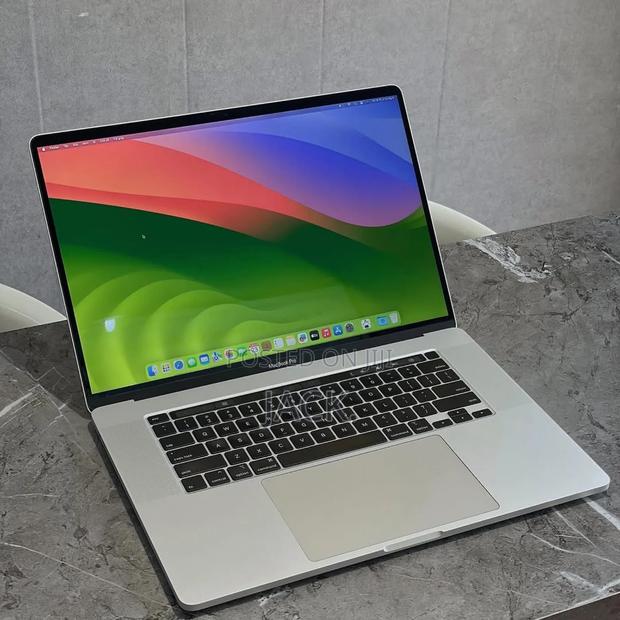 Laptop Apple MacBook Pro 2019 16GB Intel Core I7 SSD 512GB - main view