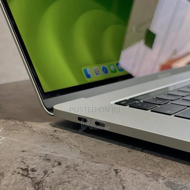 Laptop Apple MacBook Pro 2019 16GB Intel Core I7 SSD 512GB - thumbnail 4
