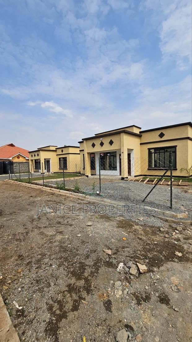 3bdrm Bungalow in Highlow Estate, Kenyatta Road / Theta for sale - thumbnail 2