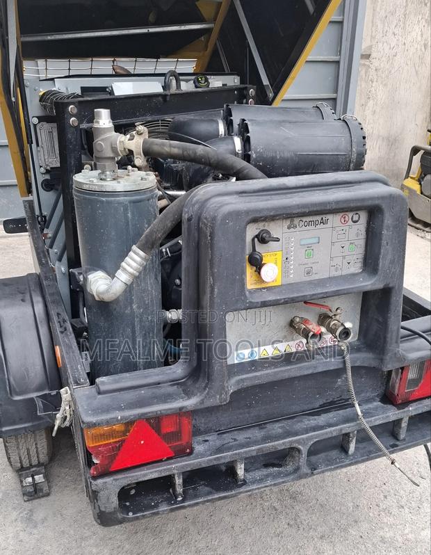 Compressor 2019 Compair C42 Yanmar 4-Cyli 7bars Min 12 Bars Max Ex-Uk - thumbnail 8