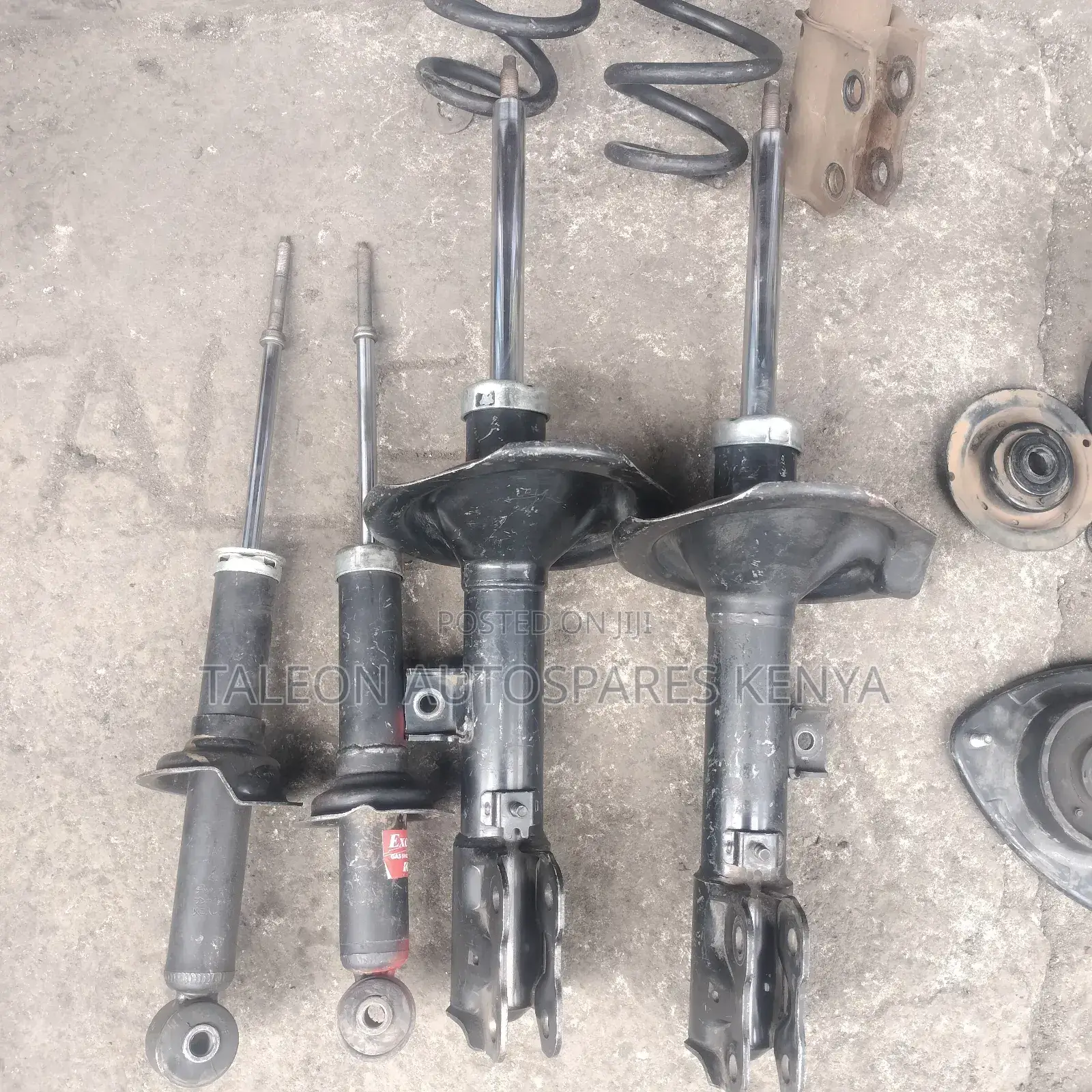 Mitsubishi Outlander Shocks