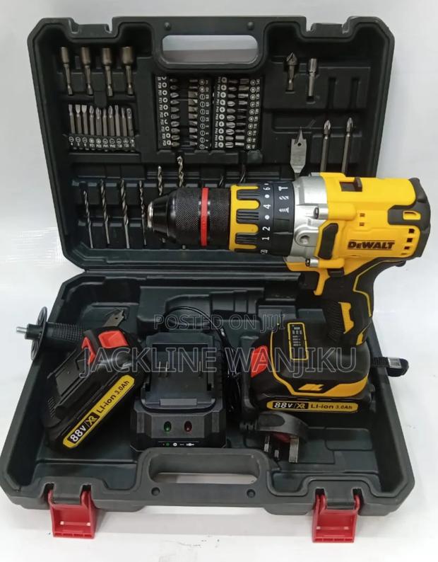 88v Dewalt Rechargeable Drill / Rechargeable Dewalt DRLL
