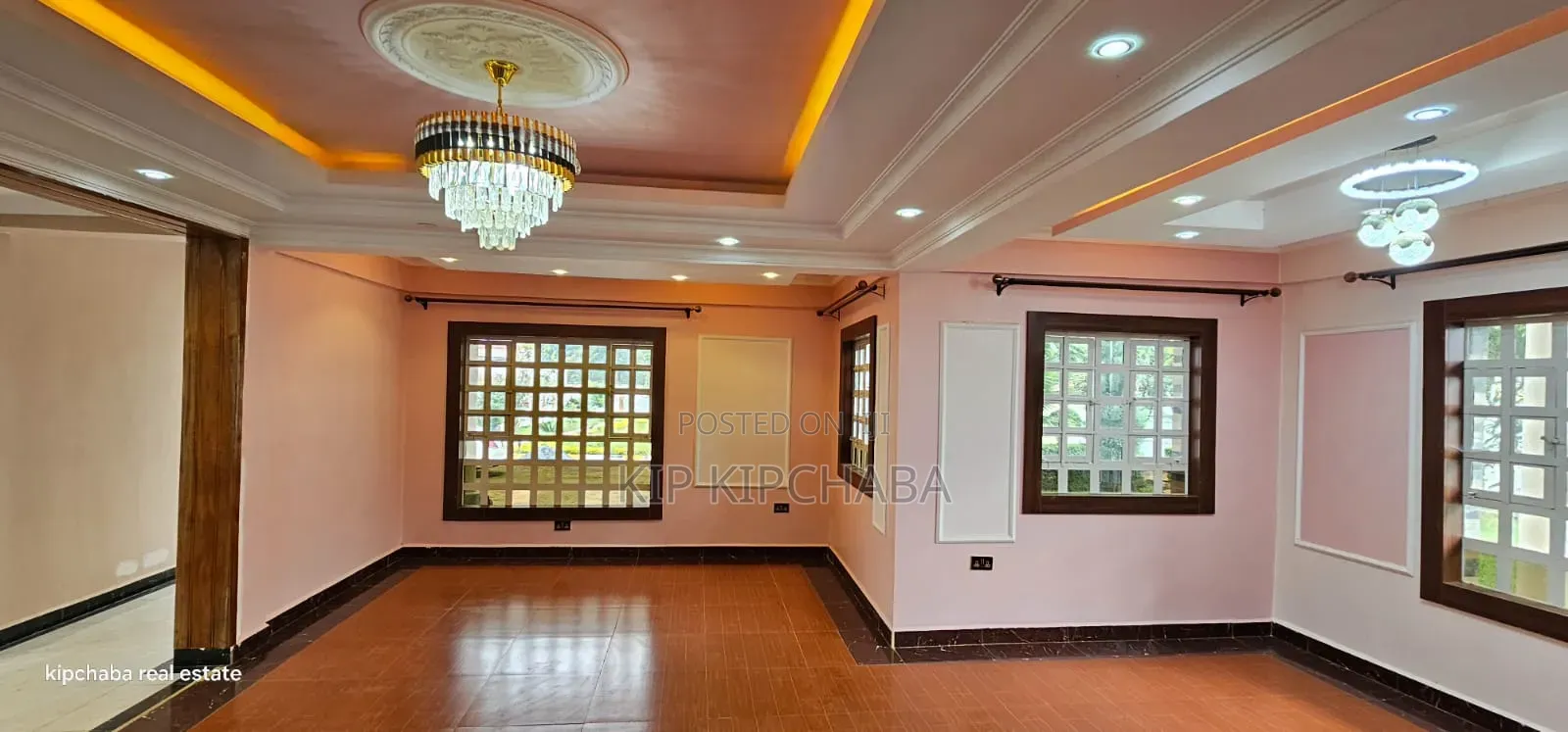 5bdrm Mansion in Racecours, Racecourse for sale