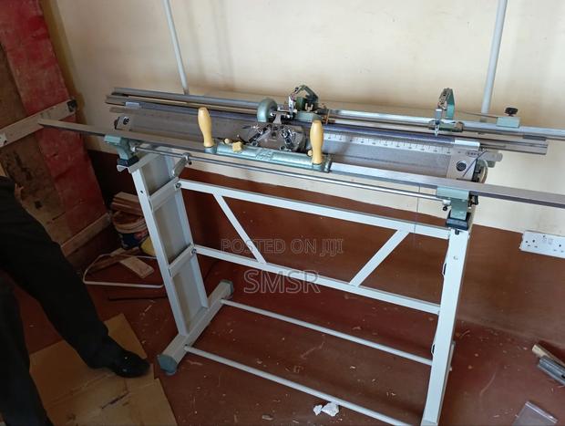 Hand Flat Knitting Machine - thumbnail 8