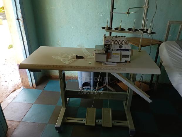 Overlock Machine - thumbnail 5