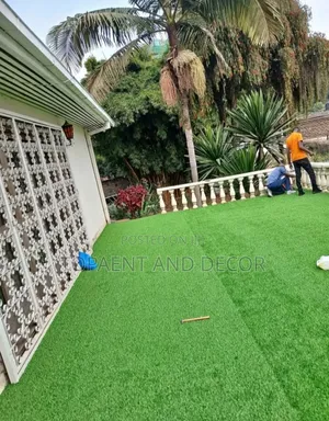 Thick Green Carpet for a Landscaping and Sports Use