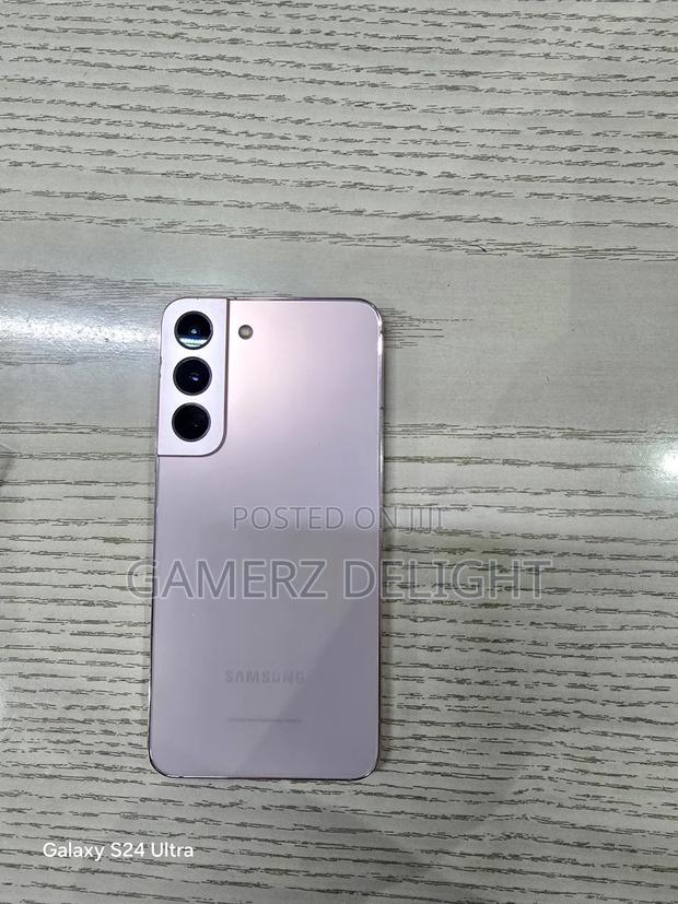 Samsung Galaxy S22 5G 256 GB - main view