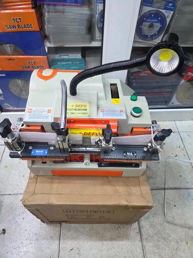 Key Cutting Machine